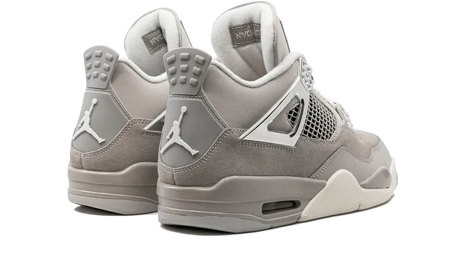 Air Jordan 4 Retro Frozen Moments