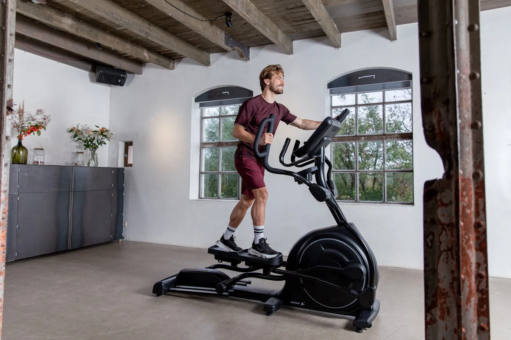 Bicicleta Flow Fitness Perform X5i Crosstrainer