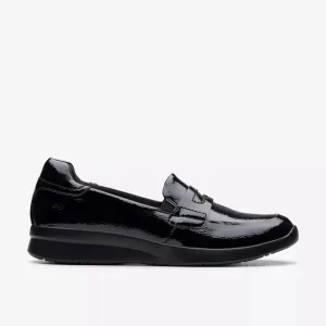 Clarks Women's Ellowyn Penny Black Crinkle Patent 26180089