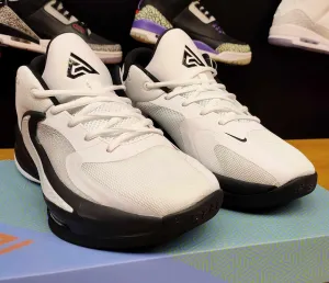 Giannis Freak4 "WhiteBlack"