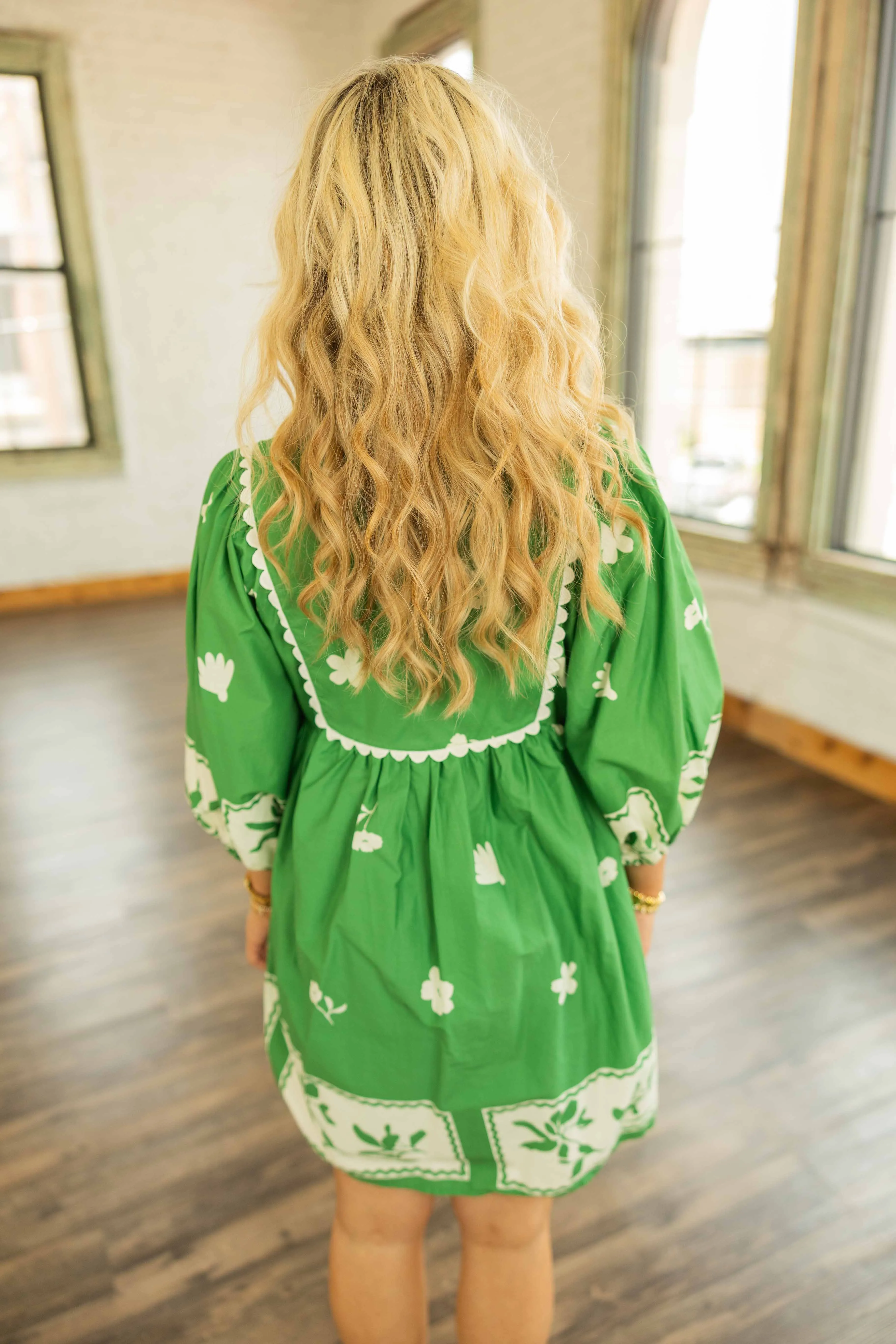 LAYLA FLORAL 3/4 SLEEVE PULLOVER MINI DRESS