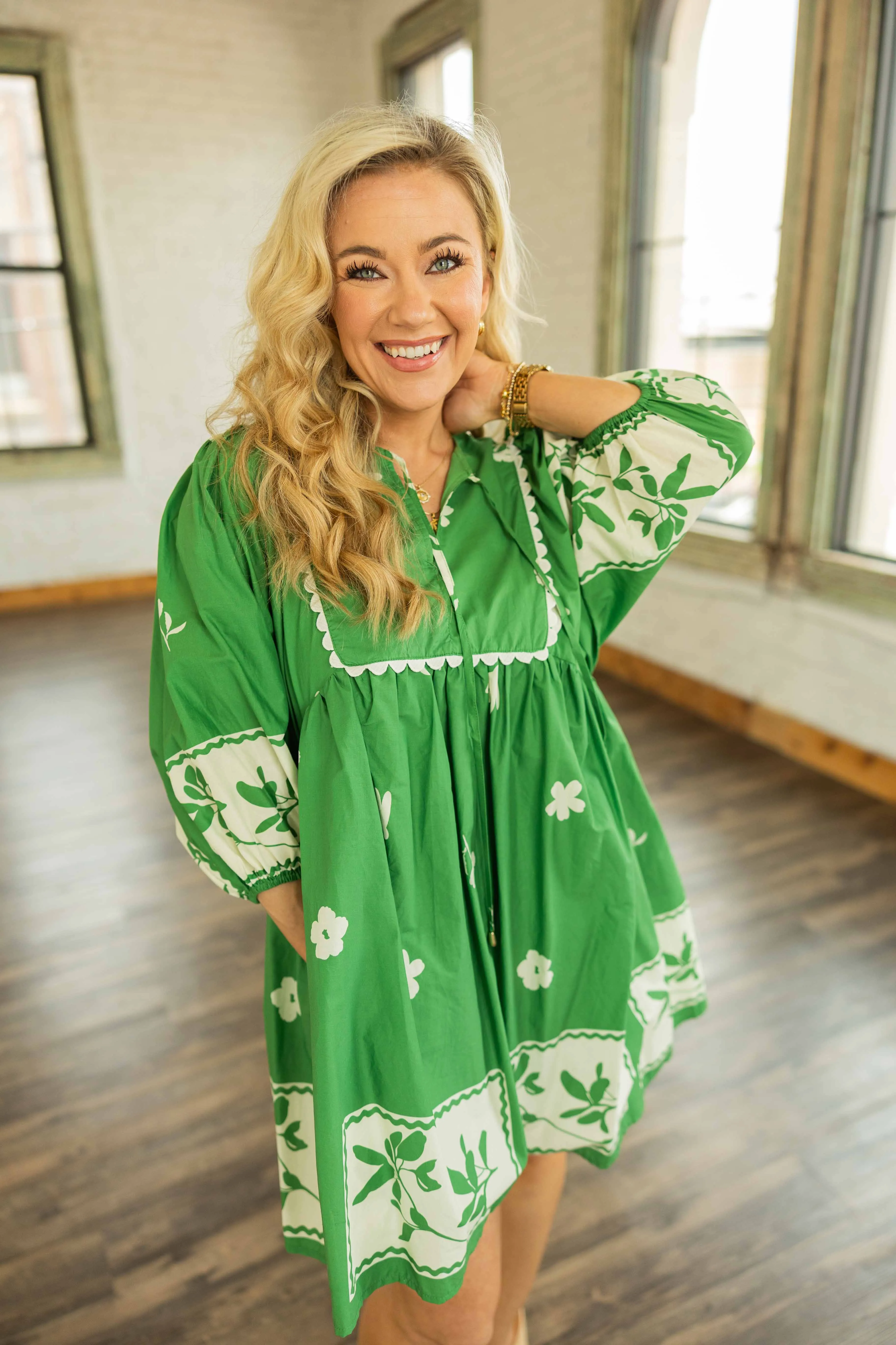 LAYLA FLORAL 3/4 SLEEVE PULLOVER MINI DRESS