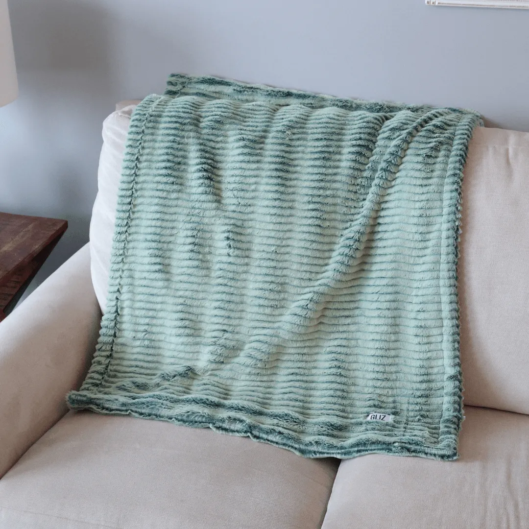 Luxe Blankets - Frosted Ocean