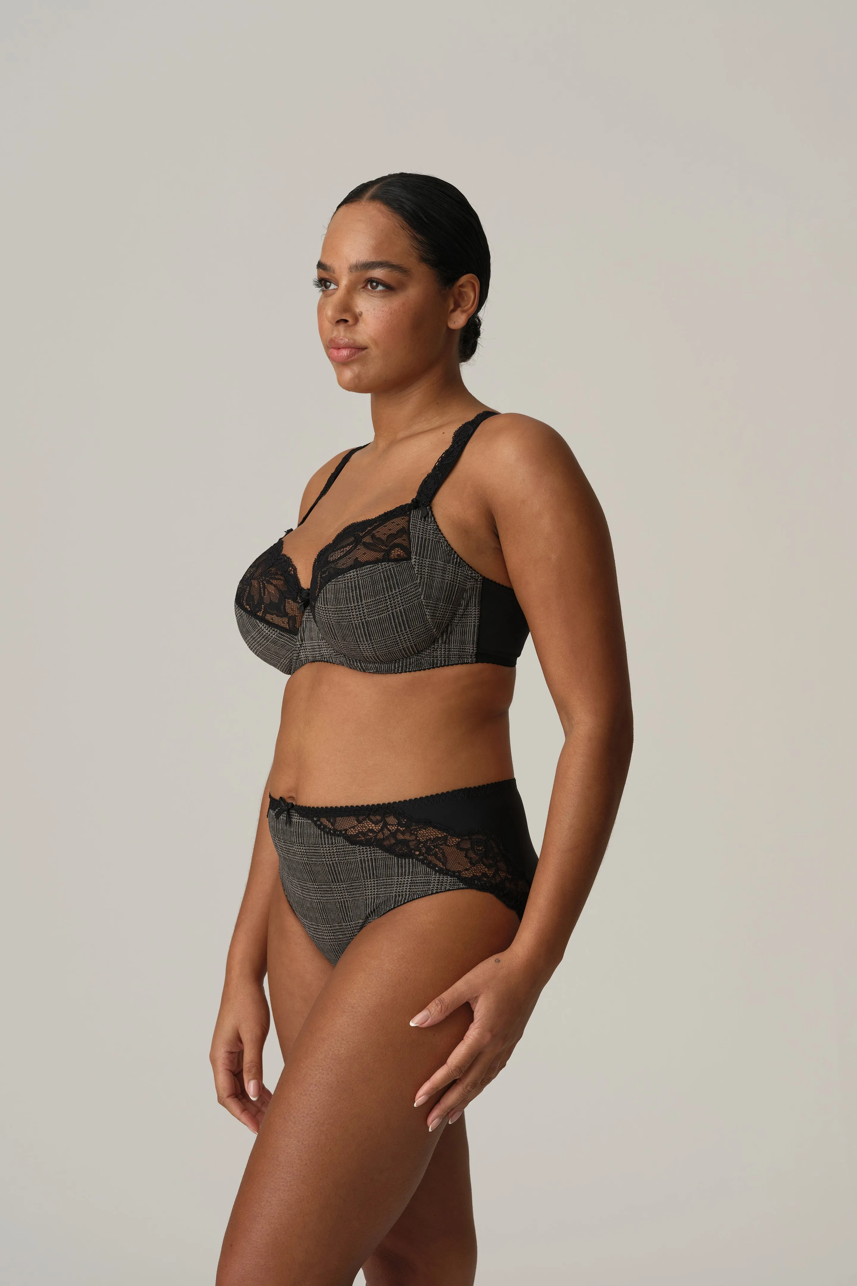 Madison Full Cup In Black Tailor - Prima Donna