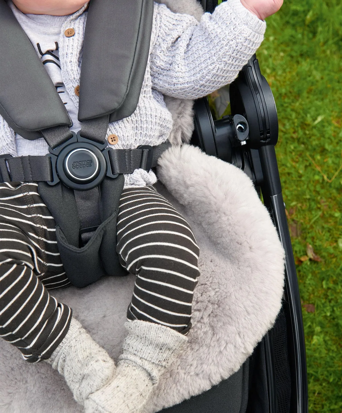 Mamas & Papas Ocarro Complete Bundle - Phantom with Cloud T and Base T