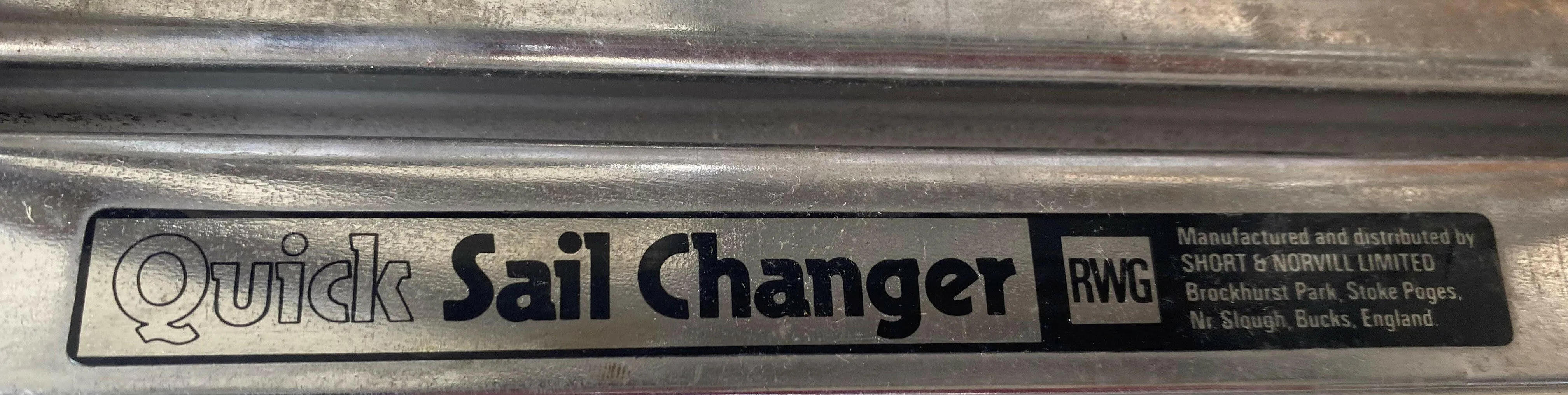 Quick Sail Changer