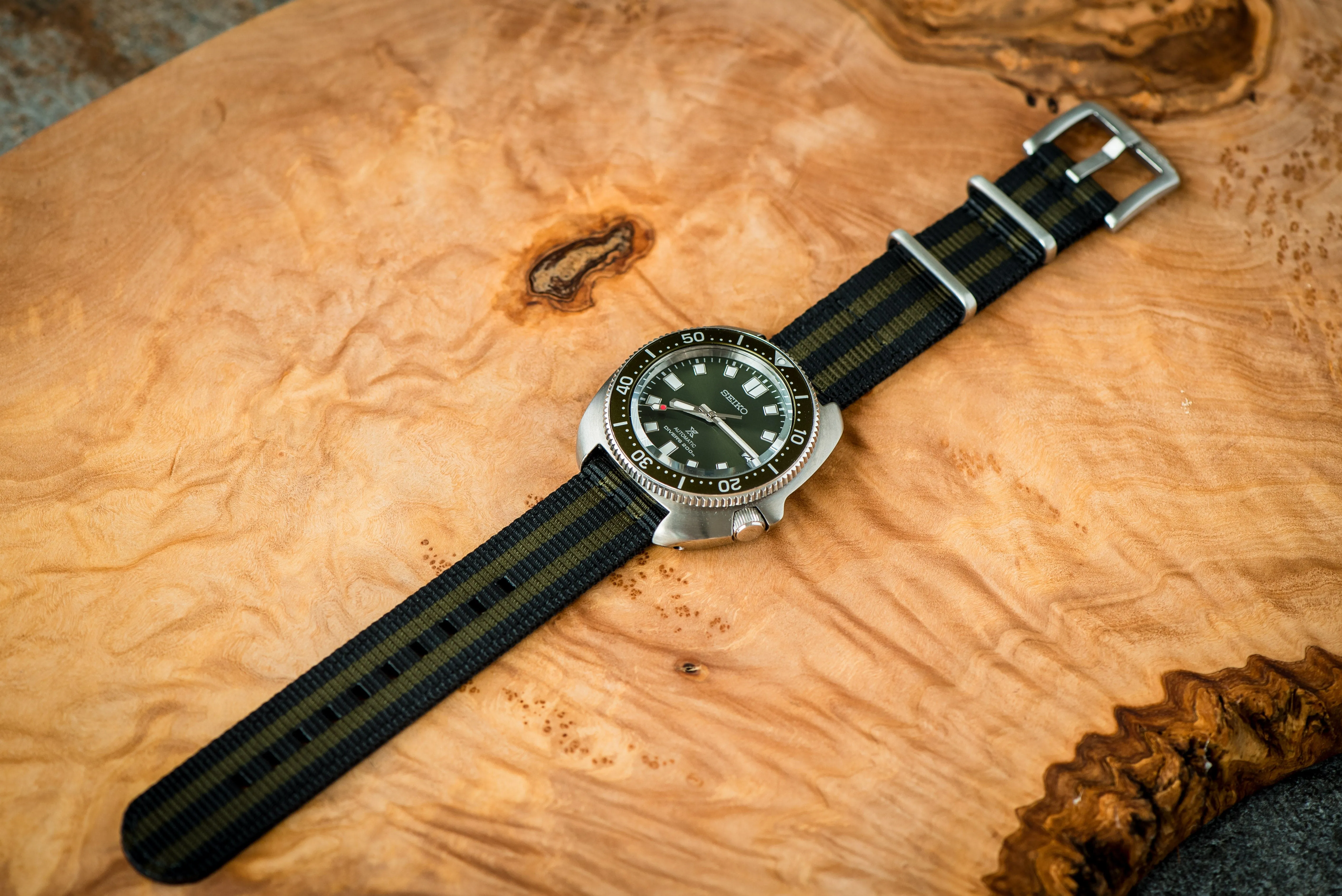 The O2 Strap - Bond Olive